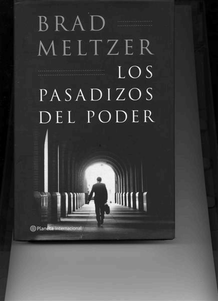 Los pasadizos del poder